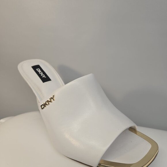 DKNY  White Leather Women Heel Mules Size 8.5M - Picture 3 of 3